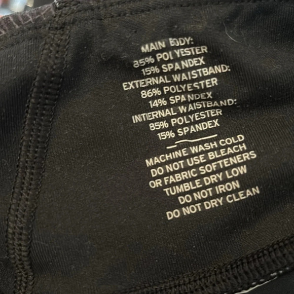 REI Co-Op women’s black cropped leggings size small - Picture 10 of 10